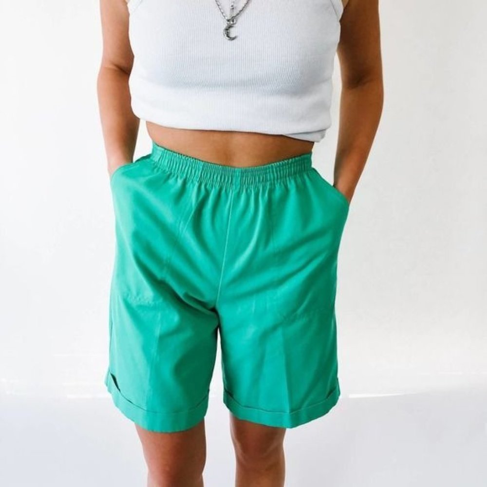 Vintage Elastic High Waisted Green Shorts - Picture 5 of 8